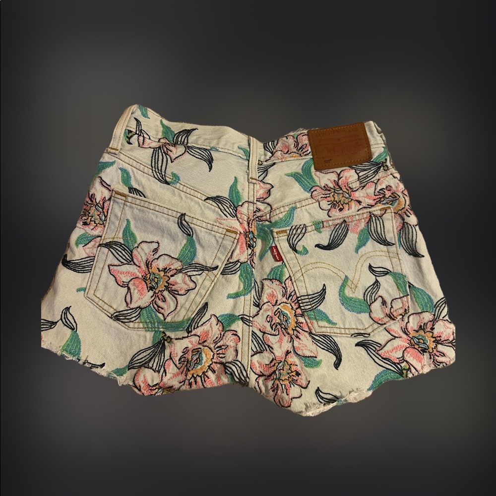 RARE 501 Levi’s high rise shorts - Picture 2 of 5